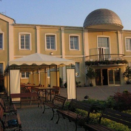 Fokus Hotel Skierniewice Exterior photo